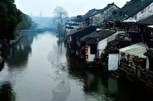 春节年味儿民俗活动受欢迎，上海豫园灯会热度上涨113%
